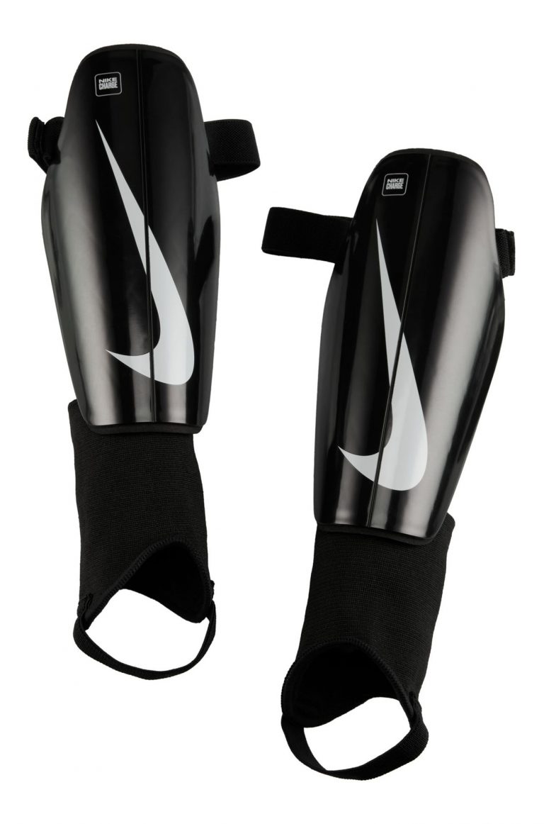 Ochraniacze Nike Charge DX4608-010