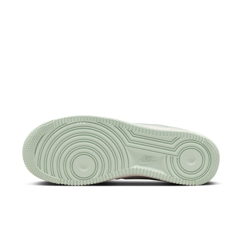 Buty Nike Air Force 1 '07 SE HQ1497-099