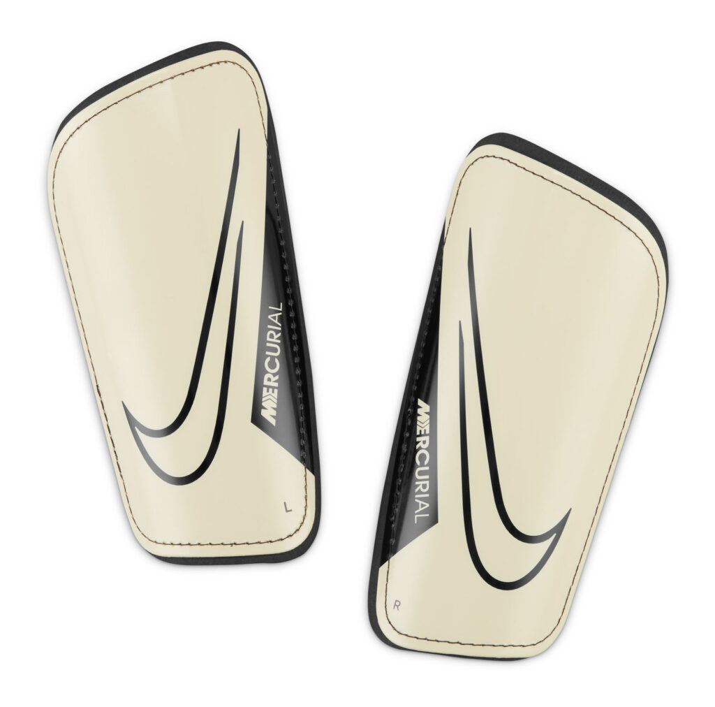 Ochraniacze Nike Mercurial Hardshell DN3614-113