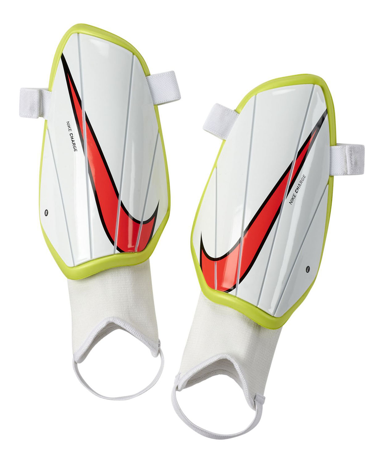 Ochraniacze piłkarskie Nike Charge SP2164-104