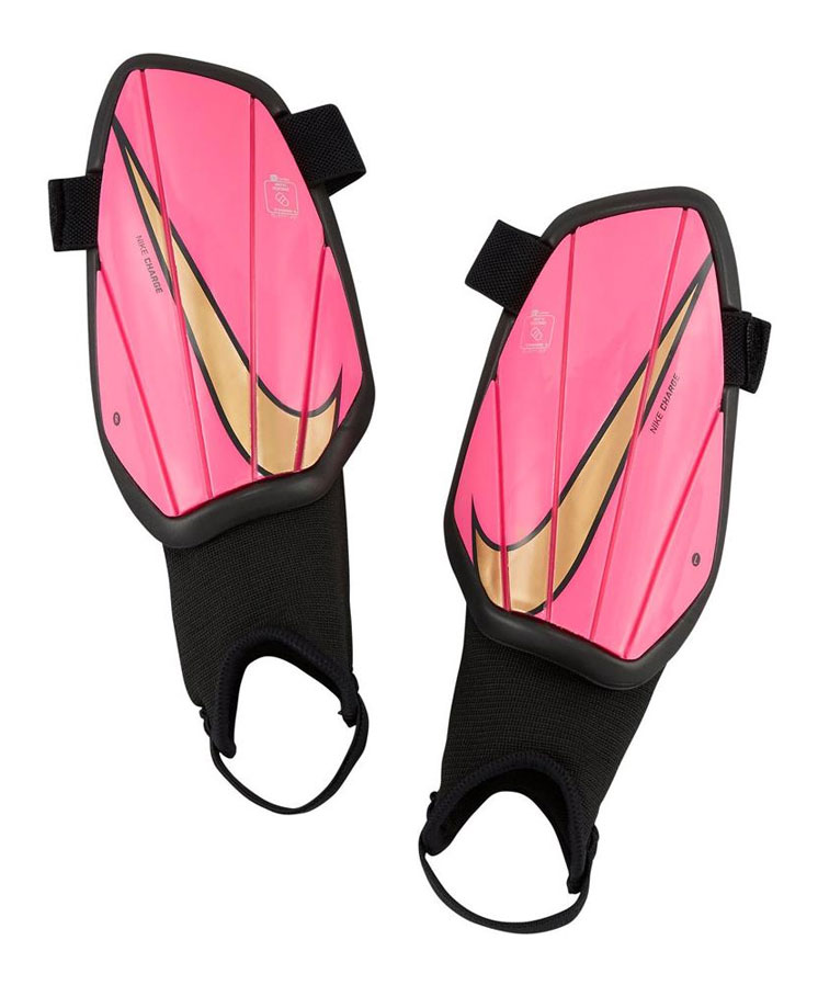 Ochraniacze Nike Charge SP2165-600